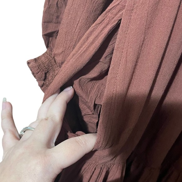 OLD Navy Waist-Defined Crinkle-Textured Long-Sleeve Midi Dress - Picture 12 of 14